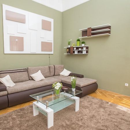 Novak Apartman แซแก็ด ภายนอก รูปภาพ