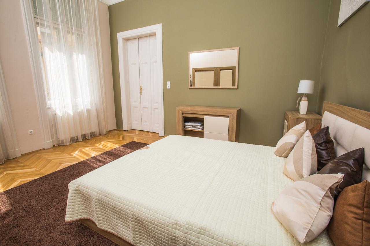 Novak Apartman แซแก็ด ภายนอก รูปภาพ